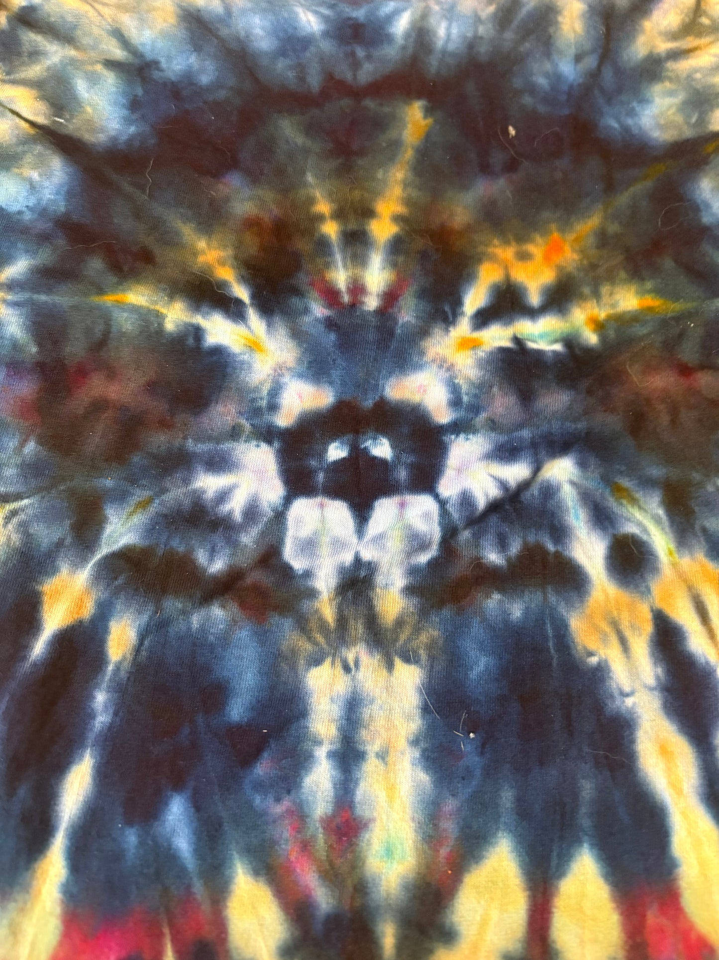 Arachne Tie-Dye Tee – S (Fruit of the Loom)