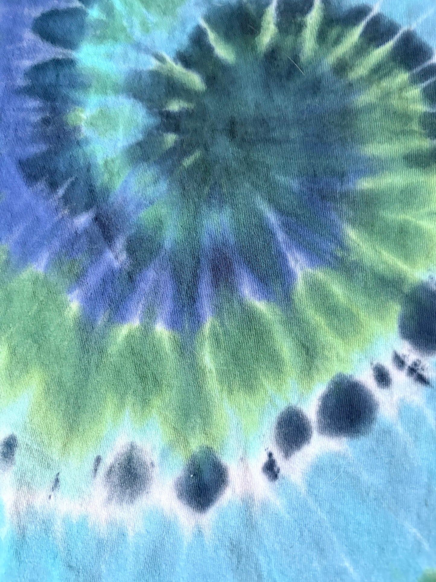 Surf Spiral – Youth Large Tee