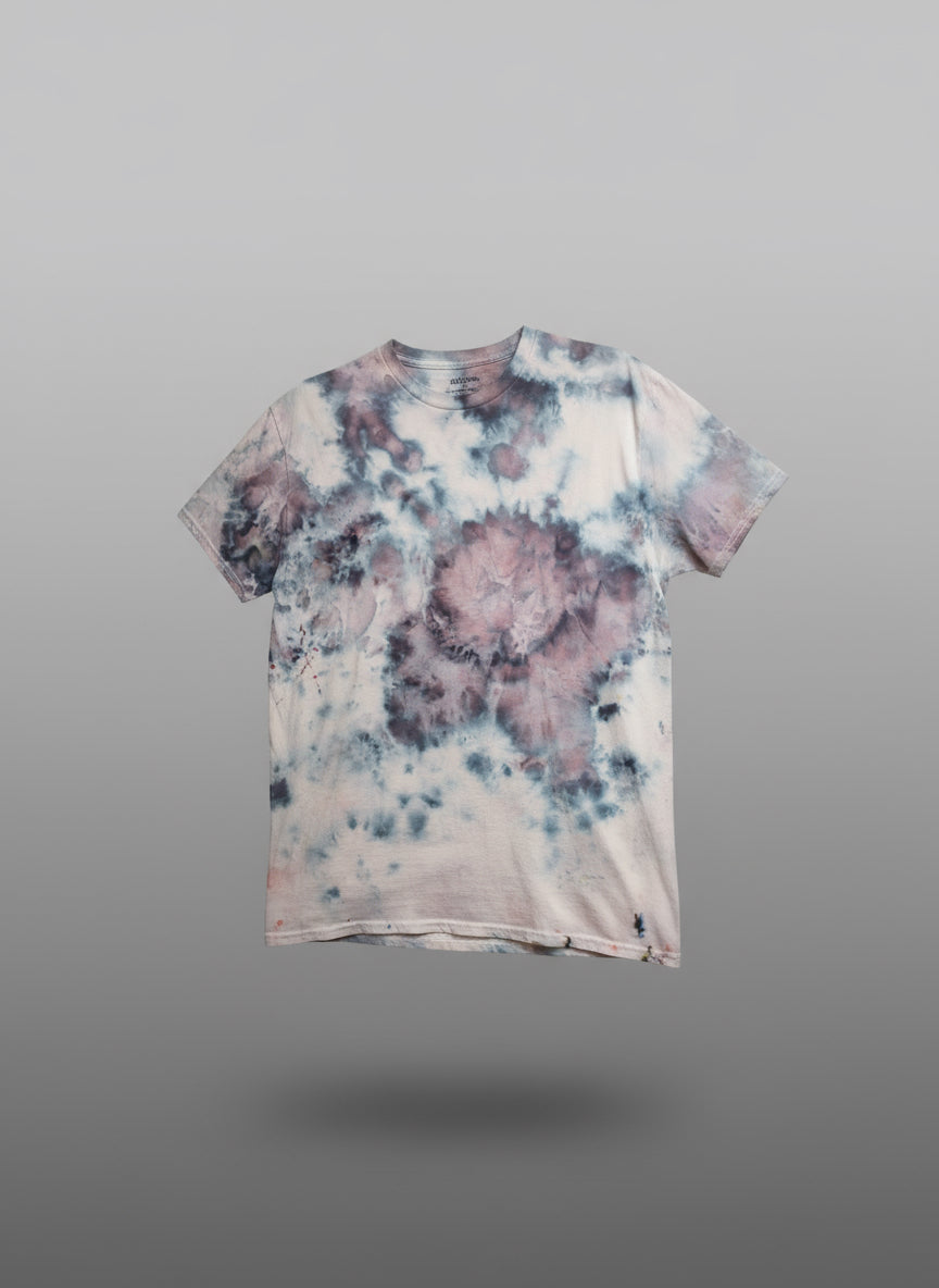 “Smoke Veil” – Small Gildan 2000 Tee