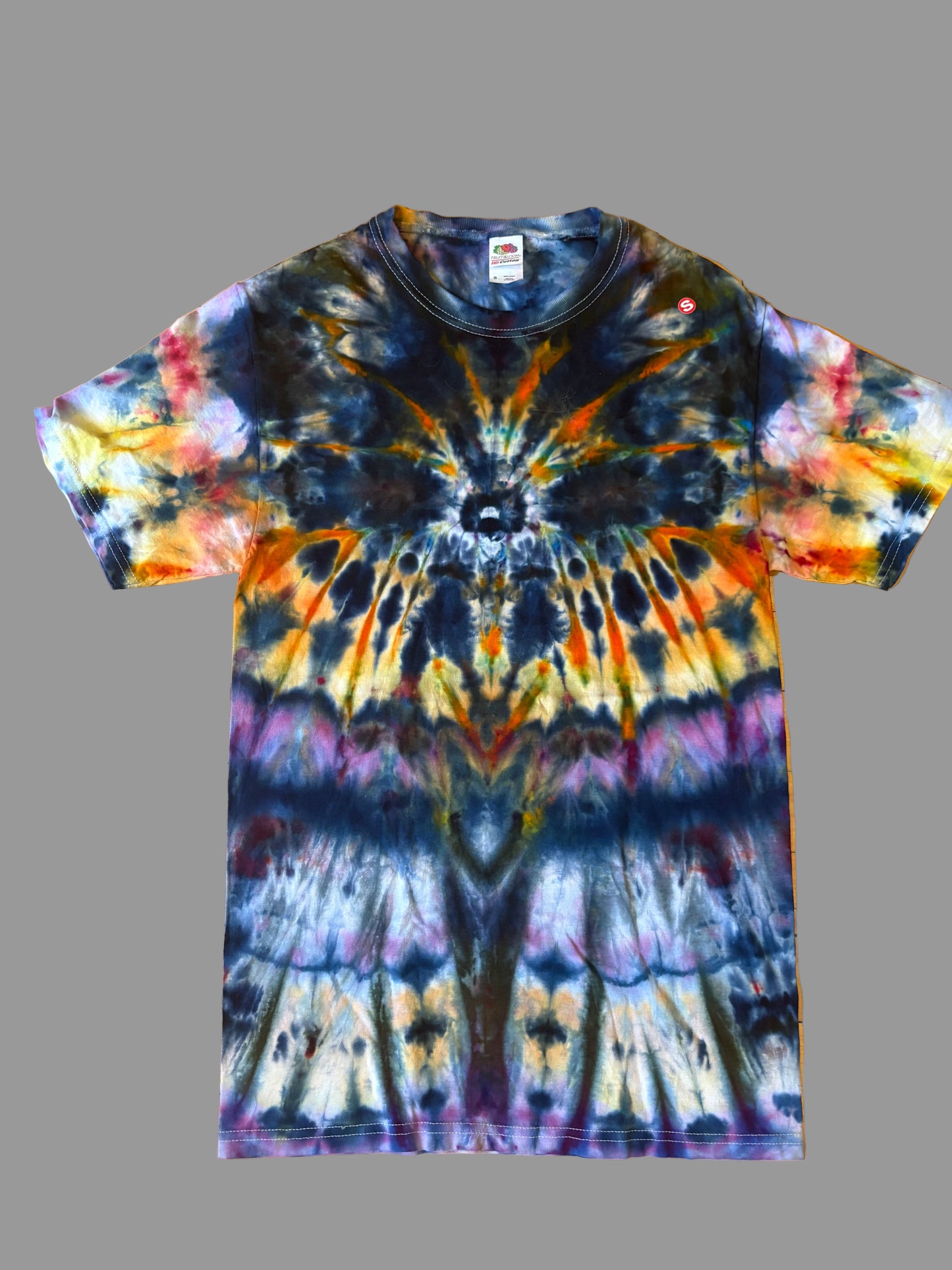 Arachne Tie-Dye Tee – S (Fruit of the Loom)