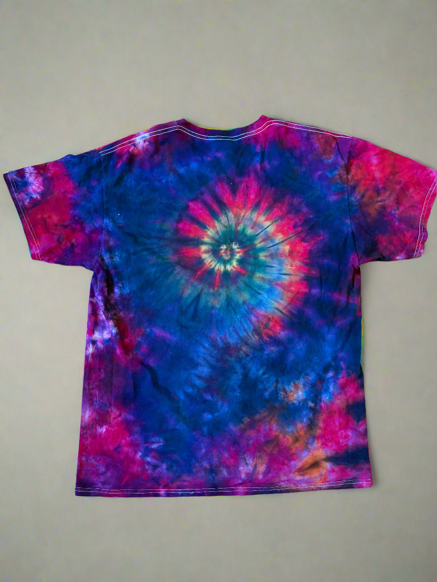 Nebula Swirl Tie-Dye Tee – L (Fruit of the Loom)