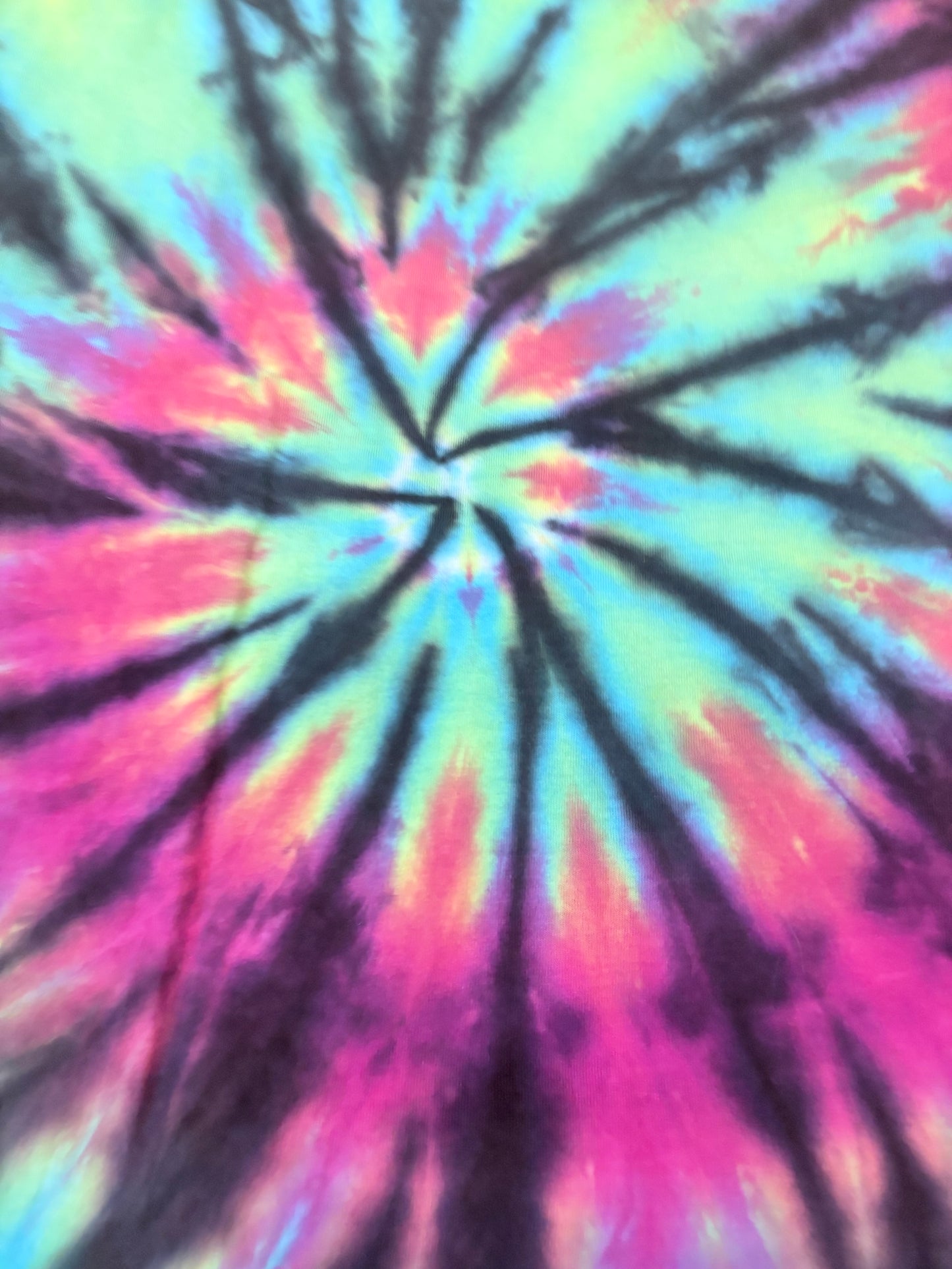“Electric Bloom” – 3XL Gildan 2000 Tee