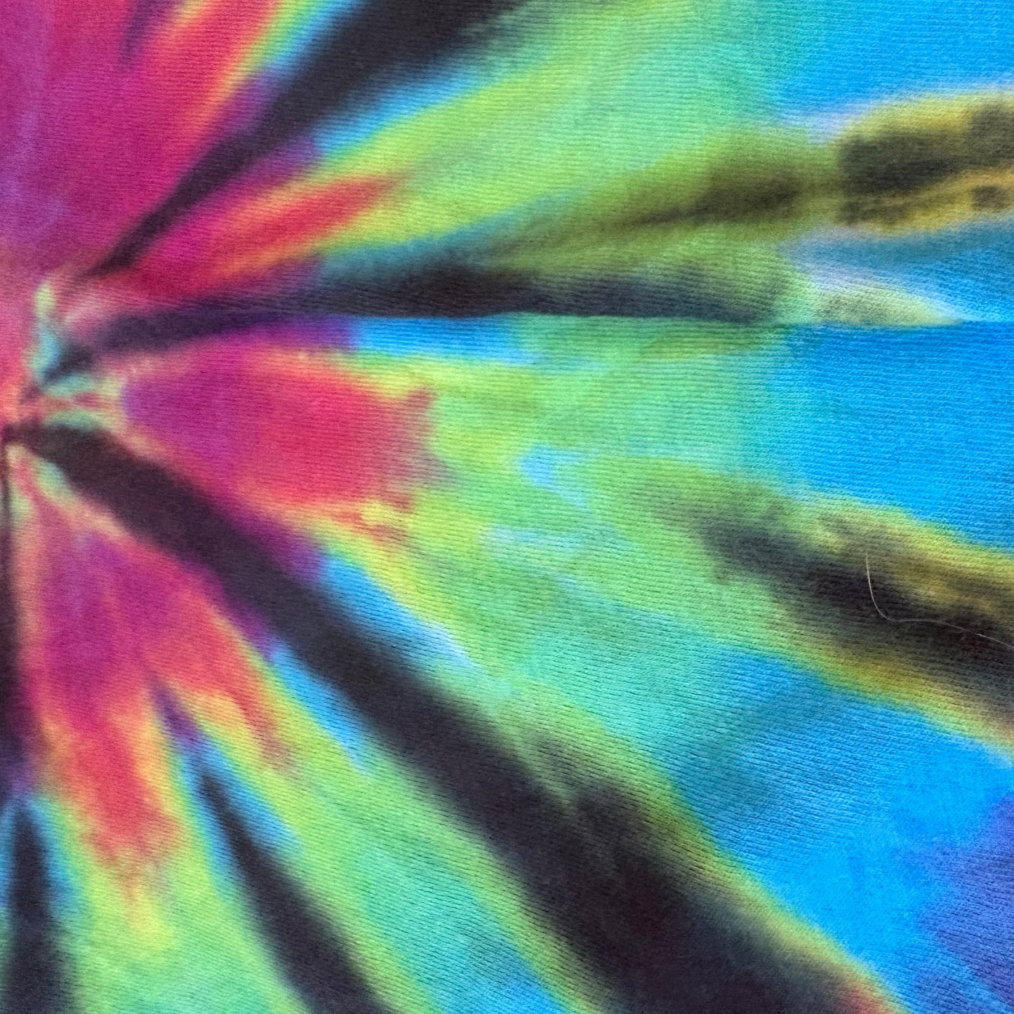 Prism Burst Women’s V-Neck Tie-Dye Tee – Large (Gildan Softstyle)