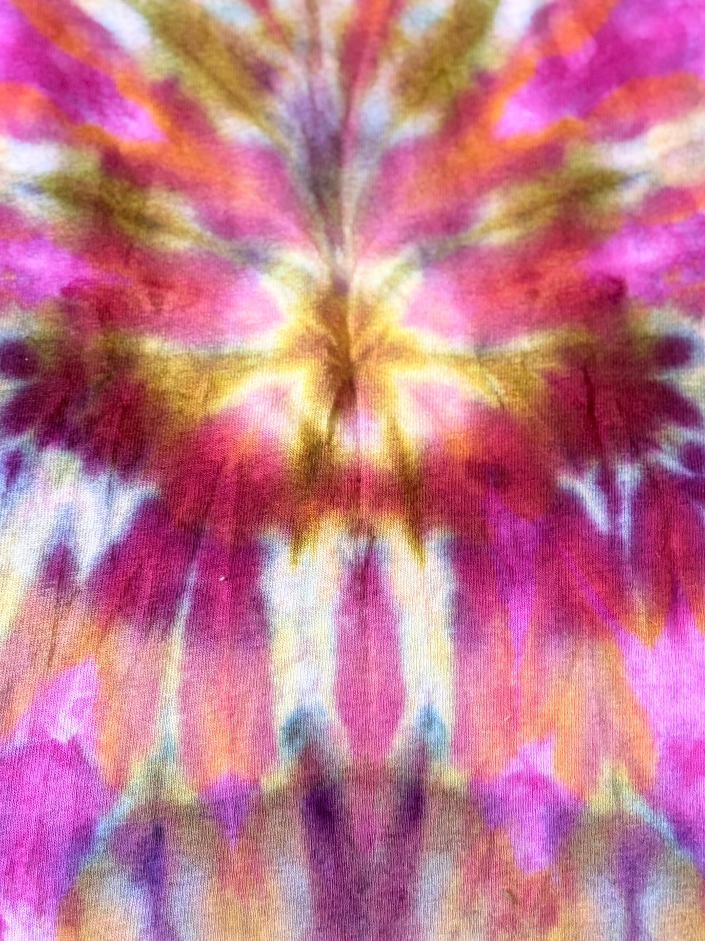 Auraflare – 2XL Gildan 2000 Tie-Dye Tee
