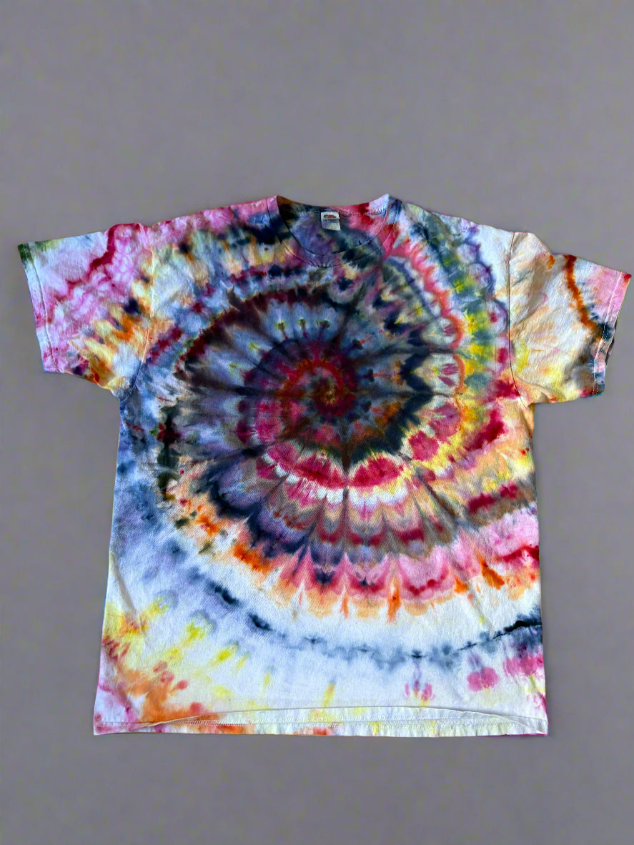 Fractal Feather Tie-Dye Tee – XL (Fruit of the Loom)