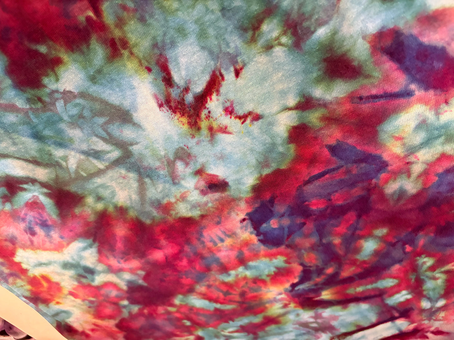 Mixed Results Tie Dye T-Shirt – [L]