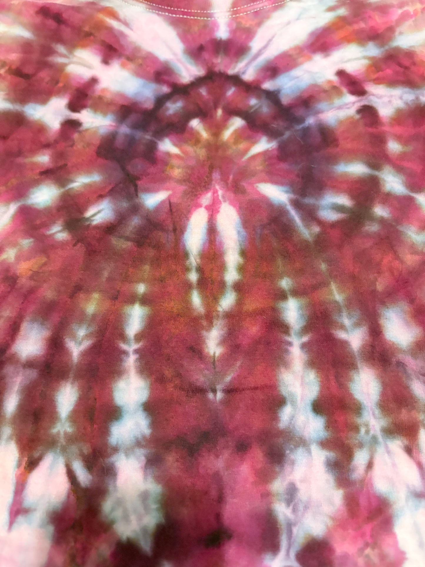 Rustberry Collapse - M - Fruit of the Loom