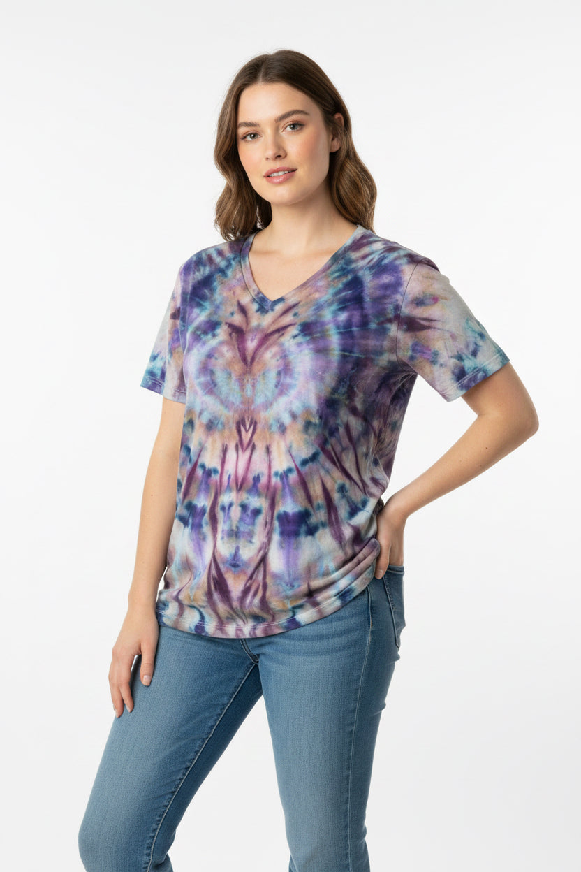 Night Owl — XL Women’s V-Neck Tie-Dye Shirt
