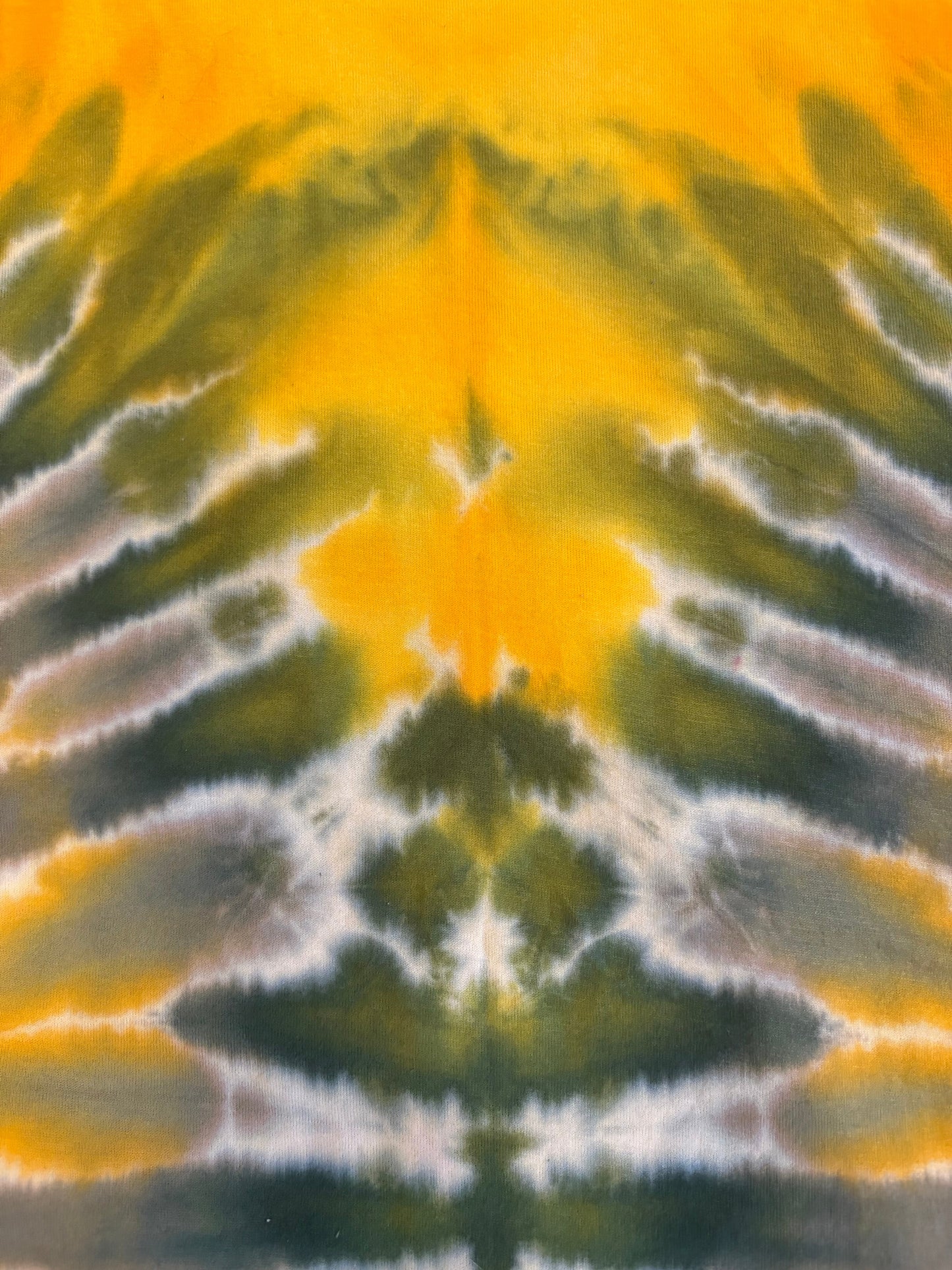 The Bumblebee Tie-Dye Tee – XL (American Apparel)