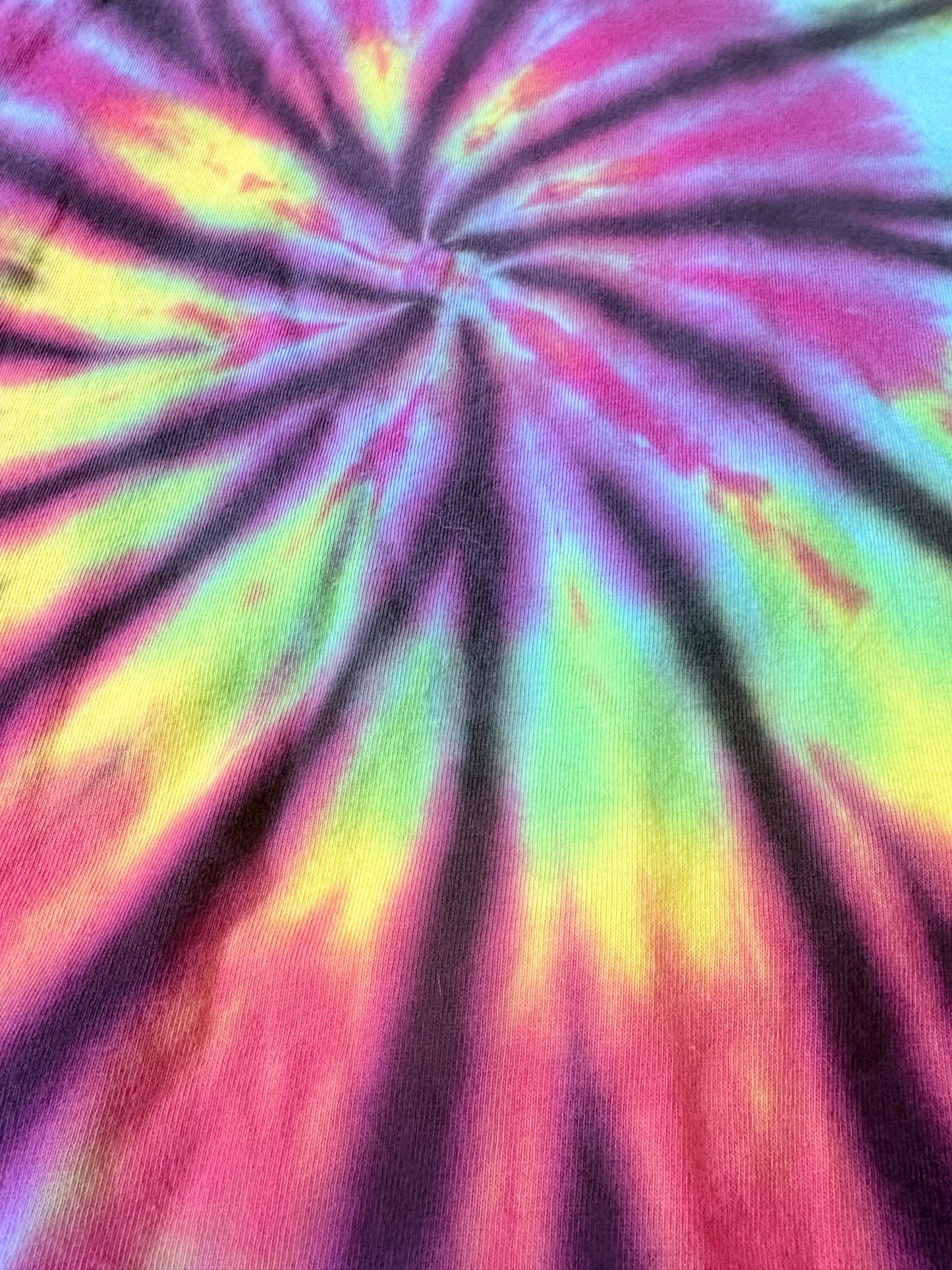 Rainbow Vortex -4XL Bella+Canvas 3001