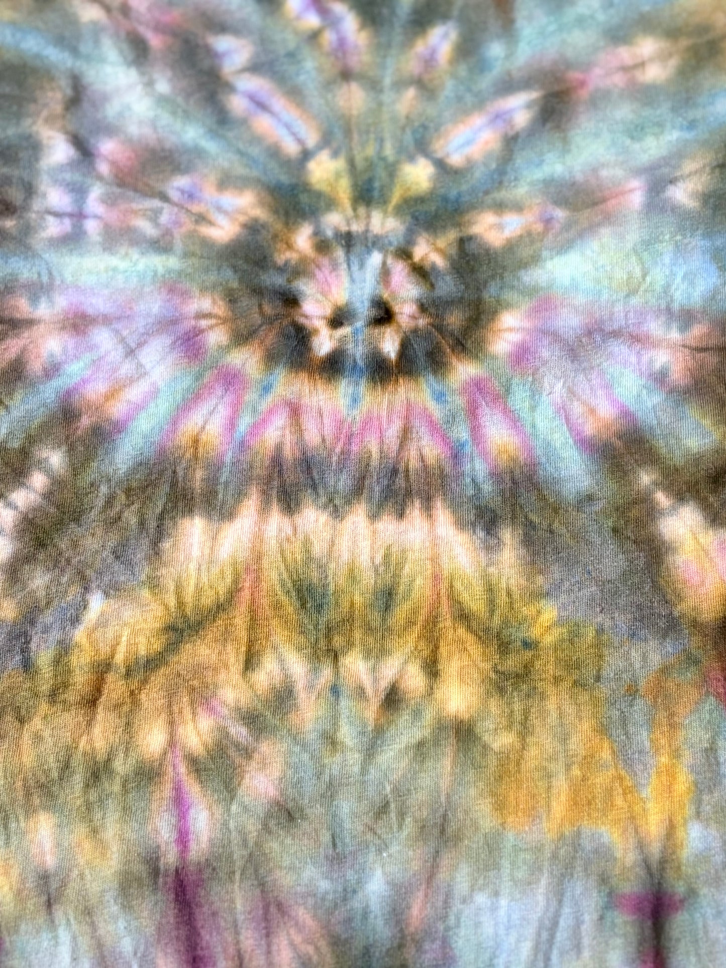 Earthen Halo – L Bella + Canvas 3001