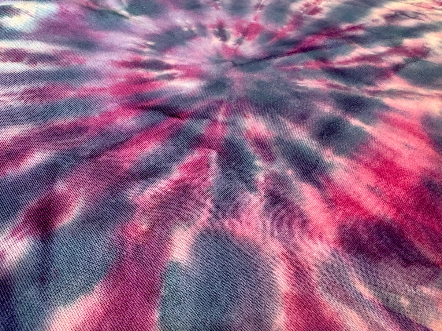 Mixed Results Tie Dye T-Shirt – [Women's XL]