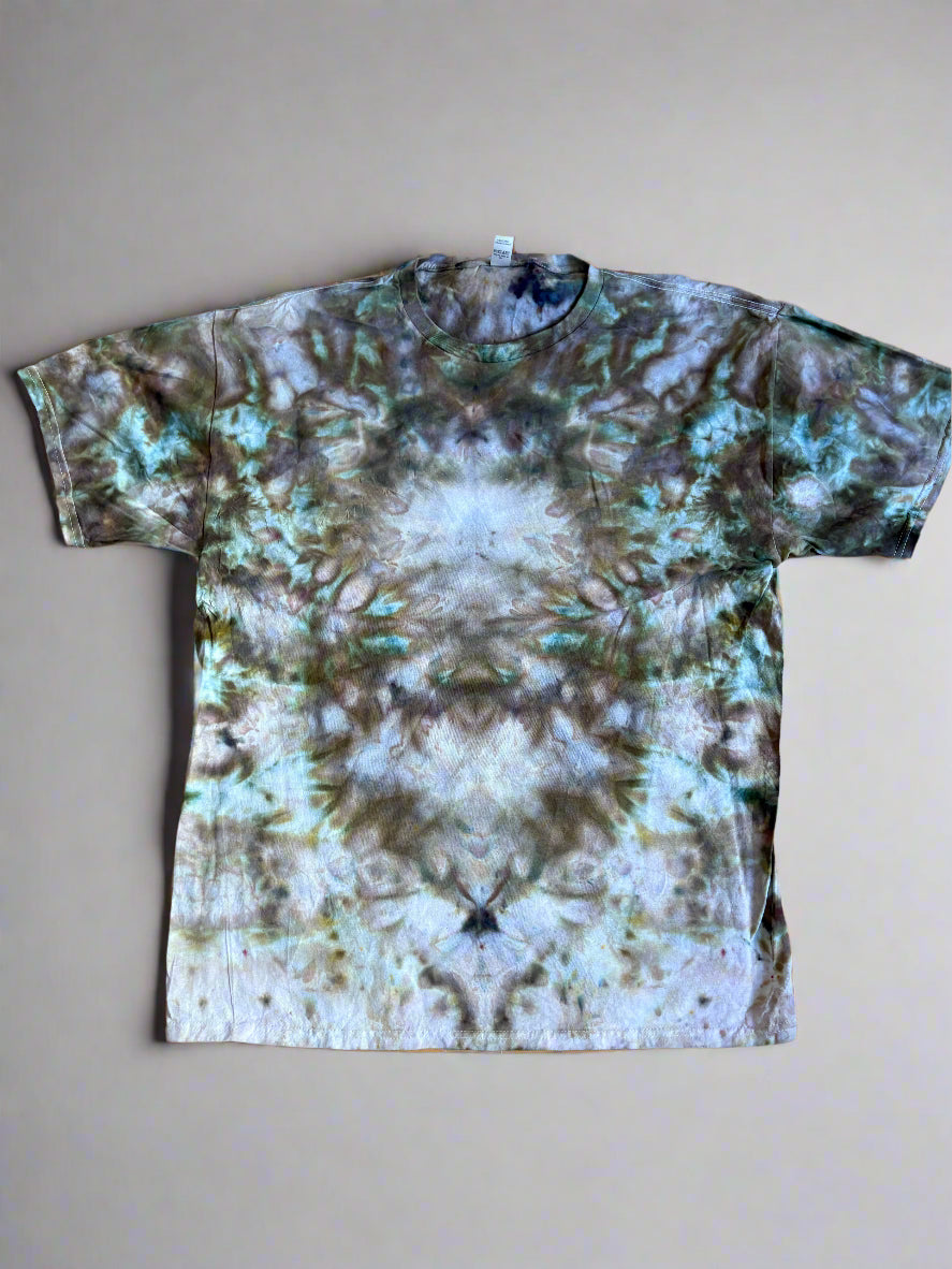 Mixed Results One-of-a-Kind Tie Dye T-Shirt – [L]