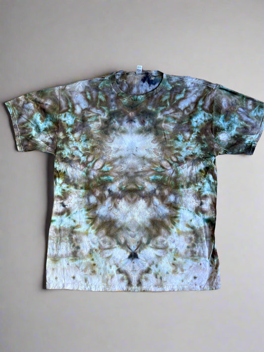 Mixed Results One-of-a-Kind Tie Dye T-Shirt – [L]